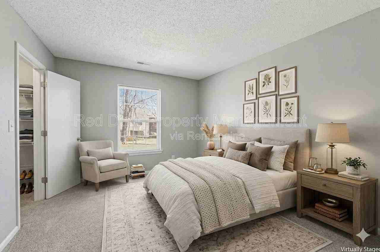 18001 Sanibel Cir - Photo 4 of 31