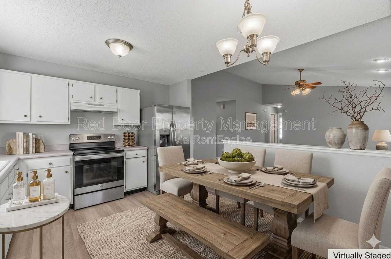 18001 Sanibel Cir - Photo 5 of 31