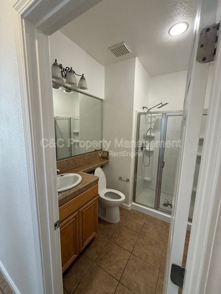 10477 Albert Dr - Photo 5 of 21