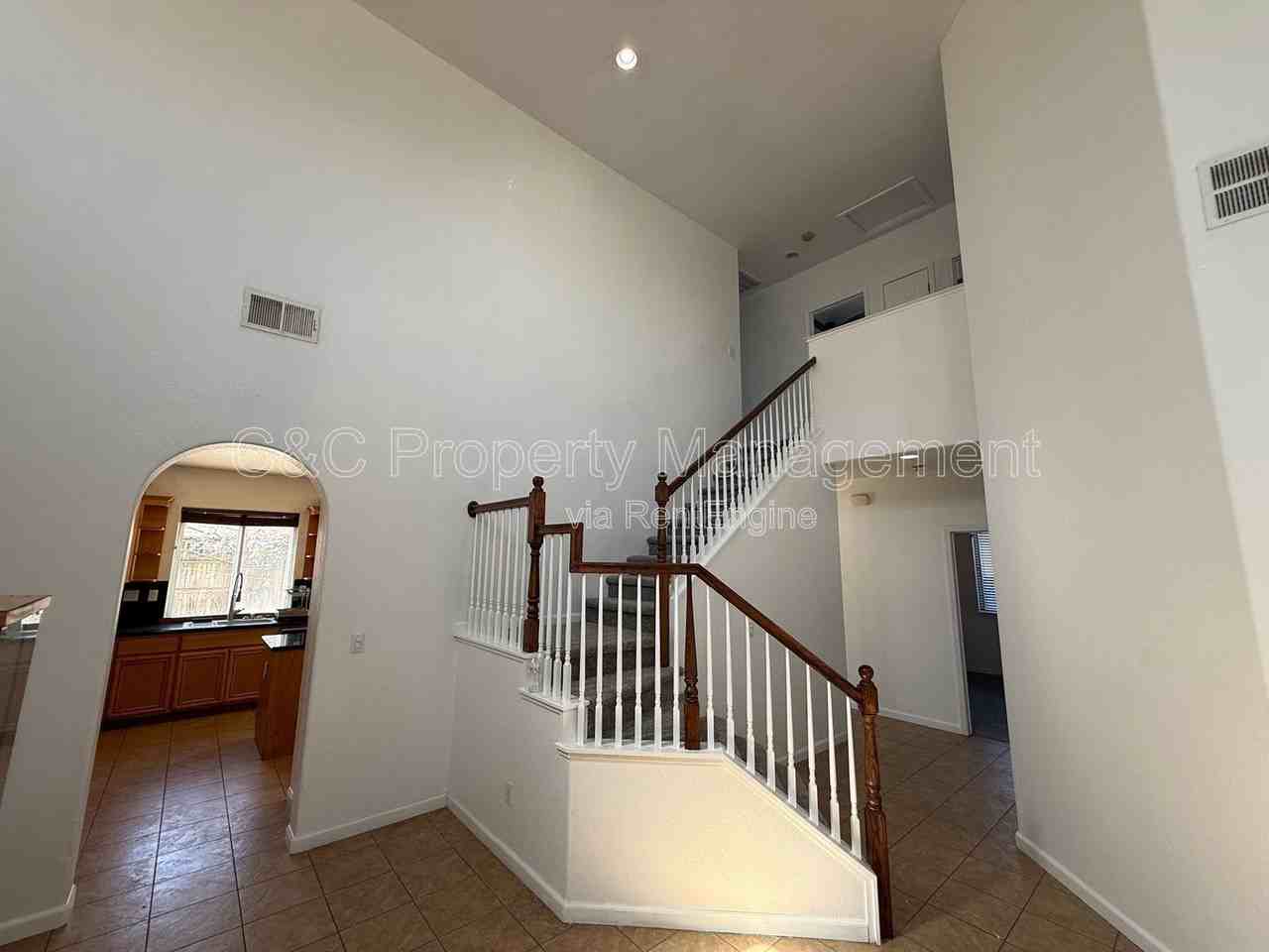 10477 Albert Dr - Photo 6 of 21