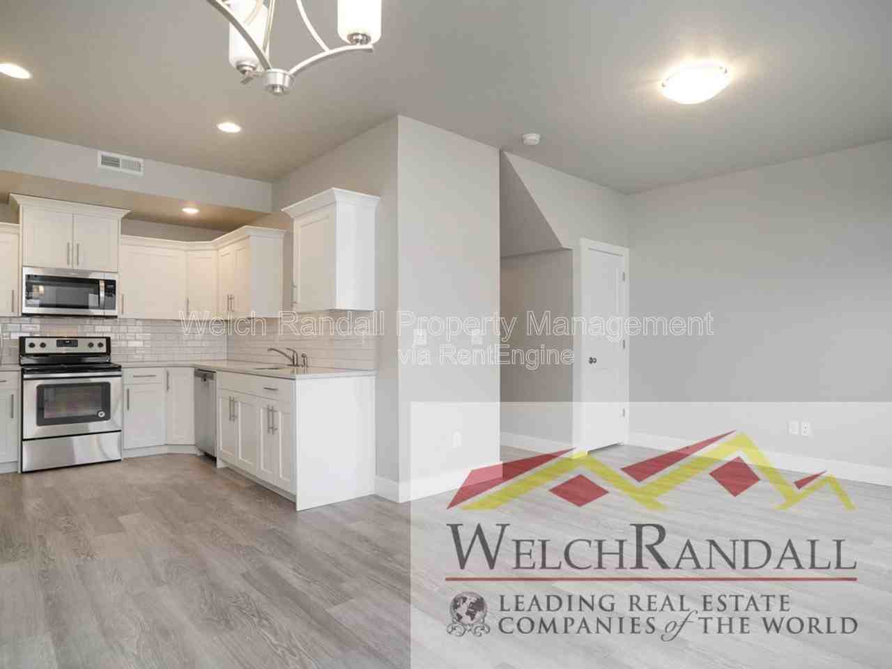 2260 W 2625 S #113 - Photo 7 of 25