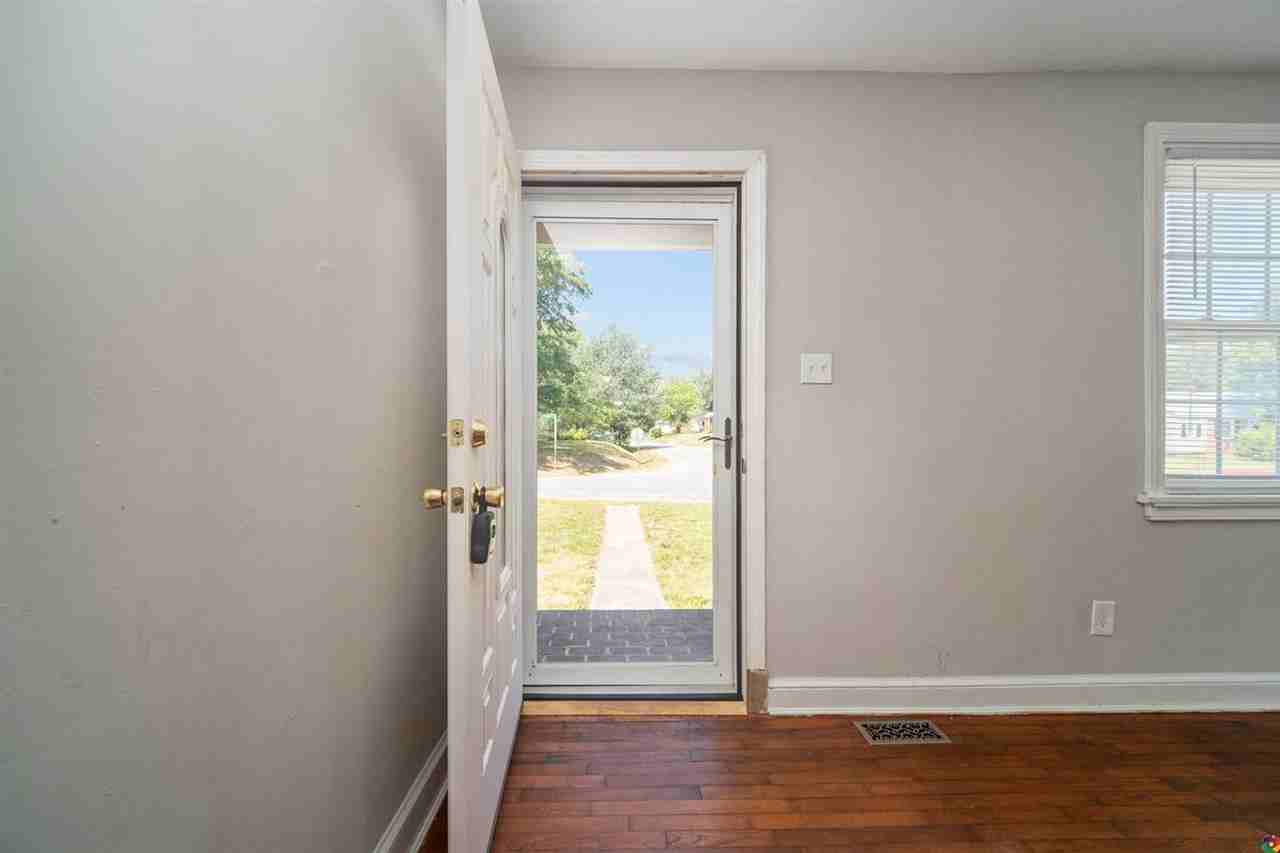 4509 Chipoax Ave - Photo 7 of 29