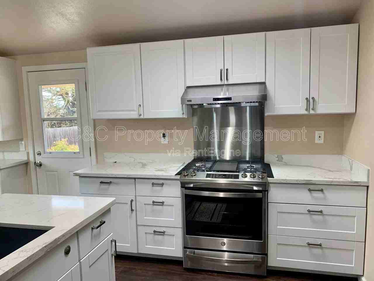 1975 Paralta Ave - Photo 4 of 13