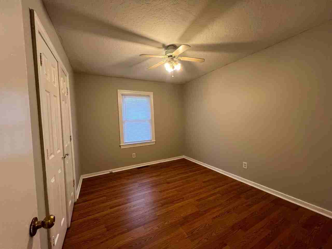 835 Winnetka Ave - Photo 6 of 14