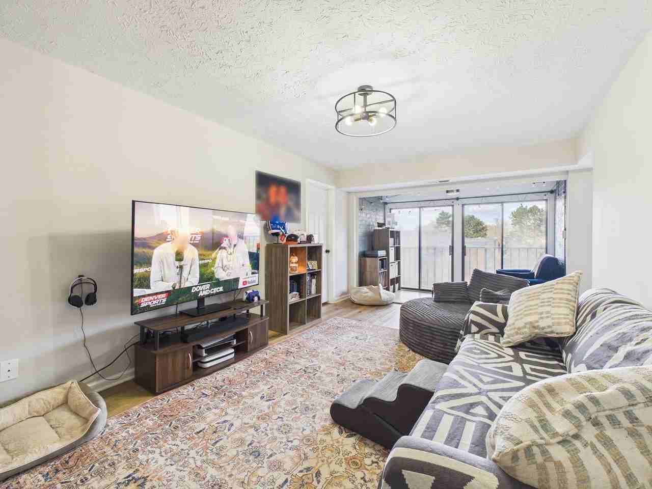 1501 Bronwyn Rd #303 - Photo 4 of 22