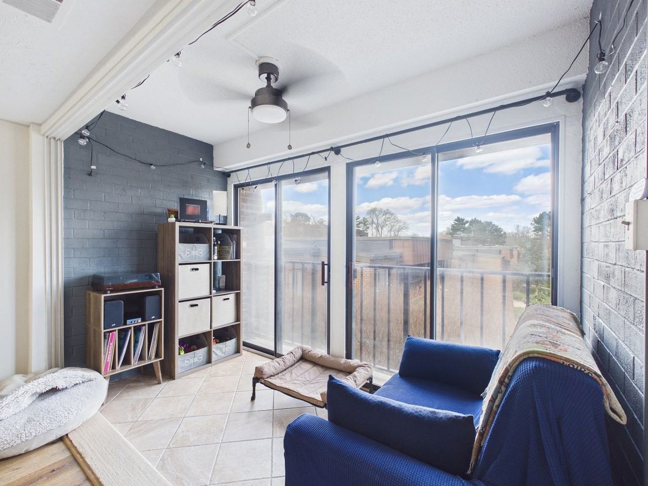 1501 Bronwyn Rd #303 - Photo 6 of 22