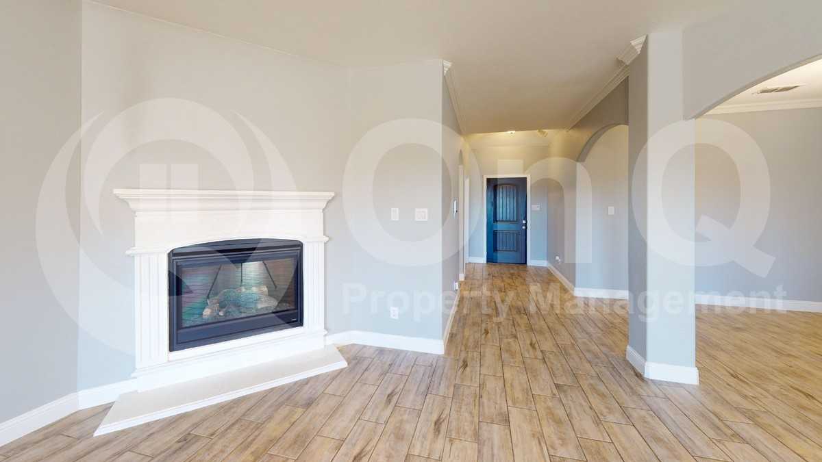 4006 Whitetail Ln - Photo 3 of 44