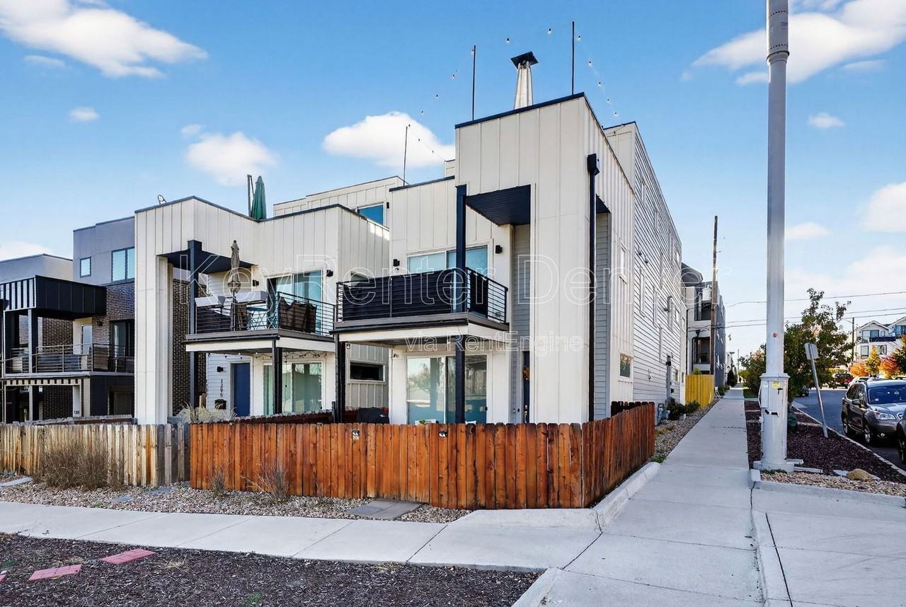 1299 Newton St - Photo 2 of 41