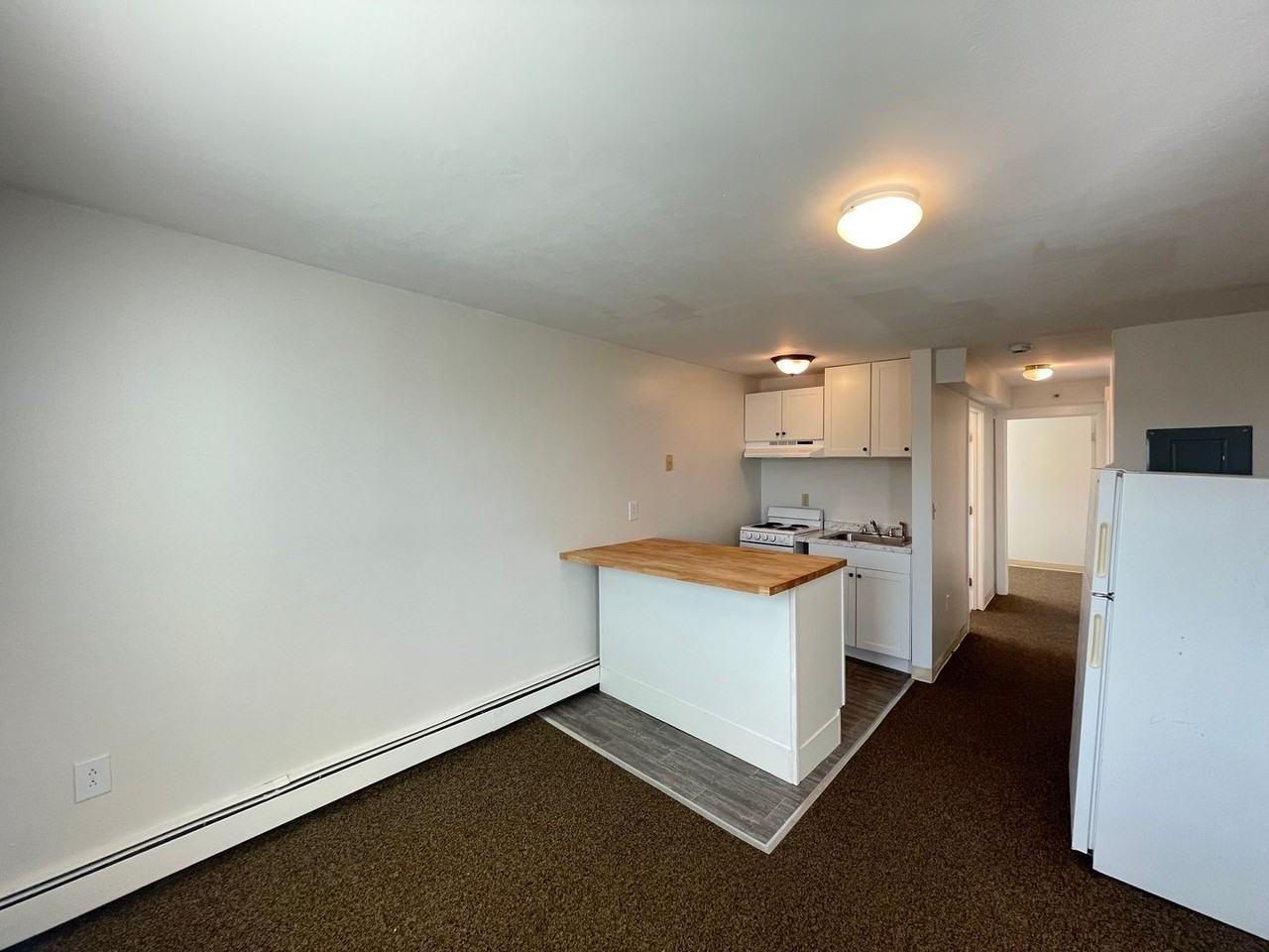 251 Pine St #303 - Photo 4 of 16