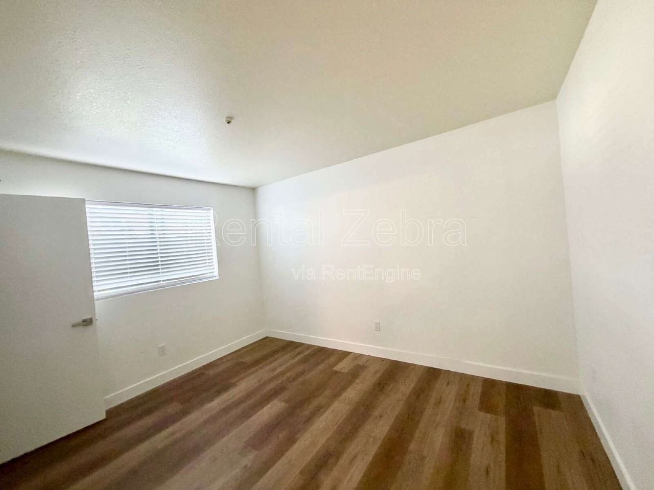 1400 Southwest Blvd #H - Photo 7 of 11