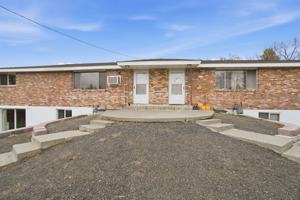 featured image of 9715 N Stevens St