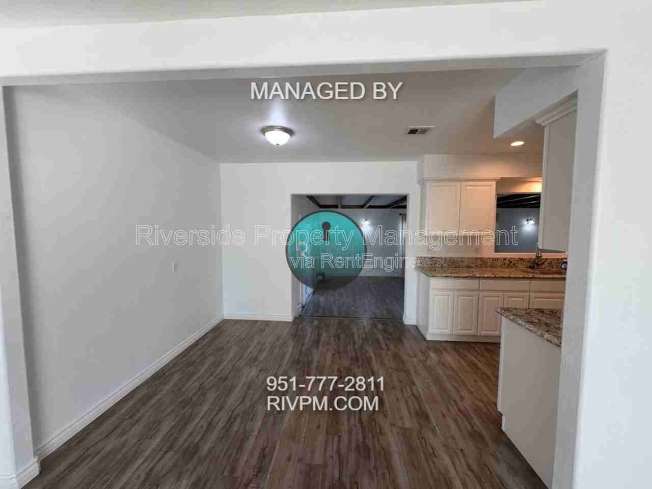 9817 Olive St - Photo 5 of 29