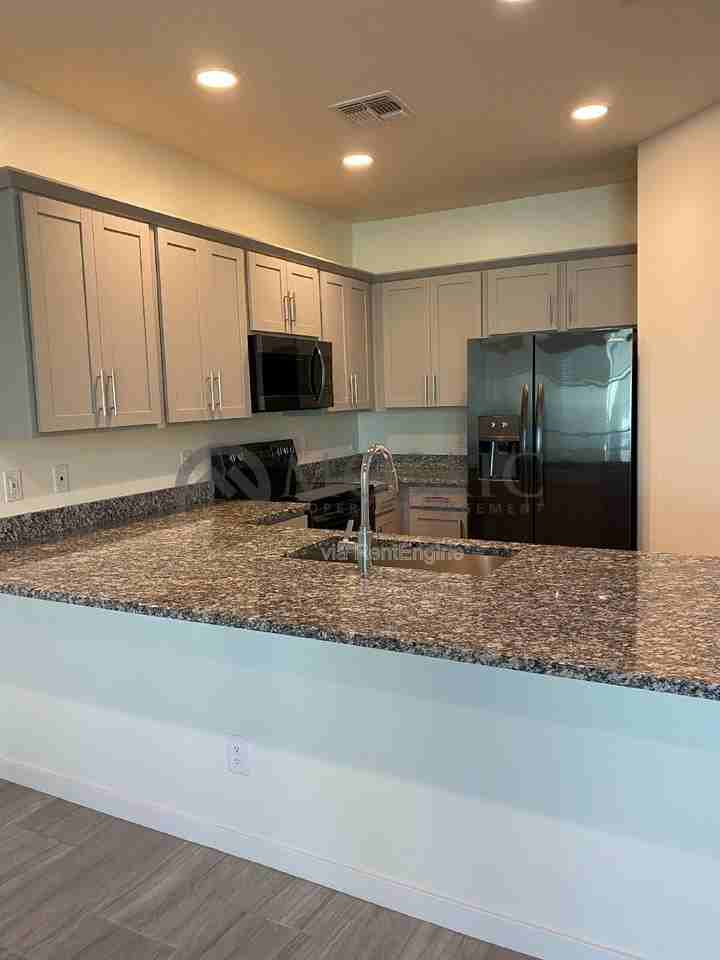 4058 E Erie St #104 - Photo 5 of 21