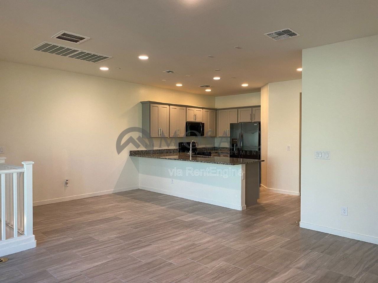 4058 E Erie St #104 - Photo 6 of 21