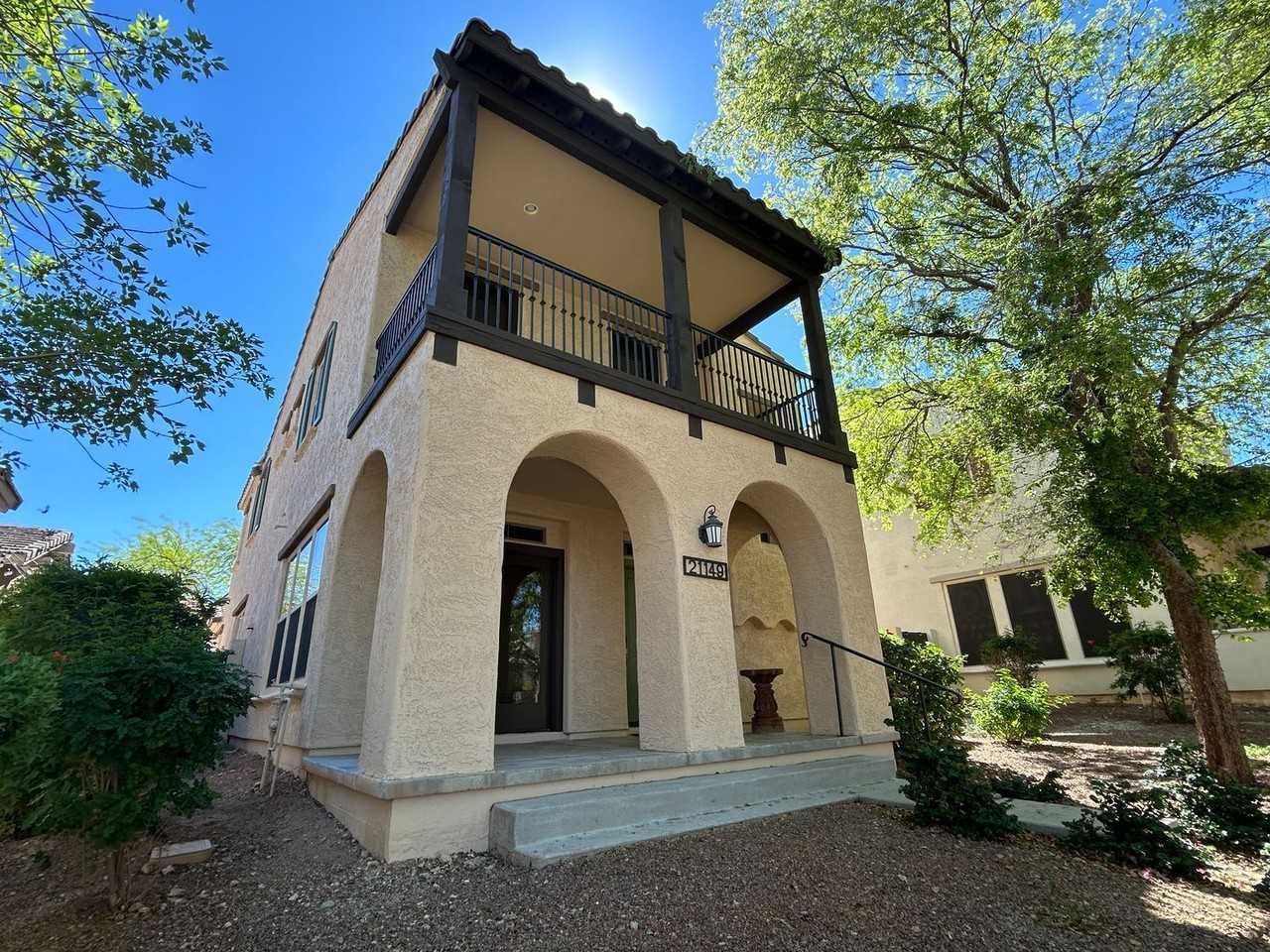 21149 W Elm Way - Photo 3 of 22