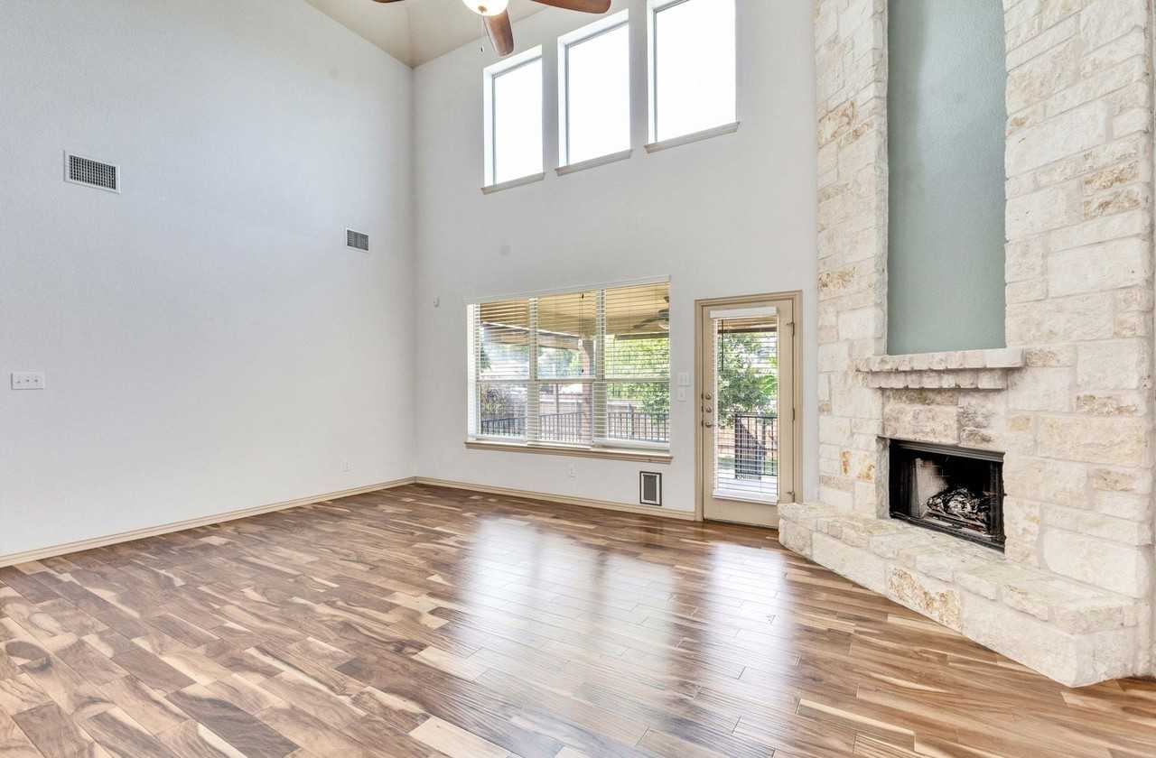 2300 Dovetail St - Photo 6 of 50