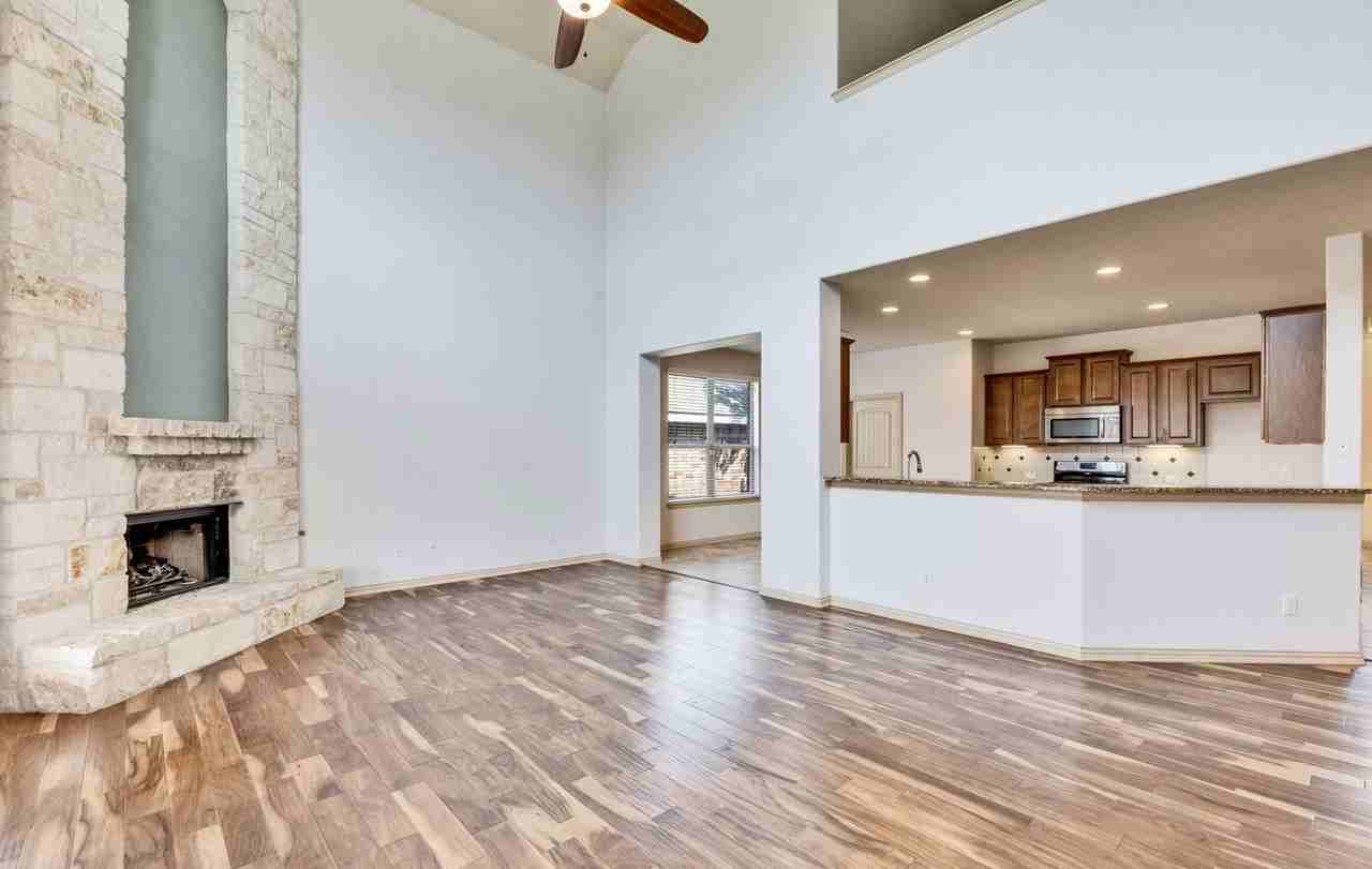 2300 Dovetail St - Photo 7 of 50