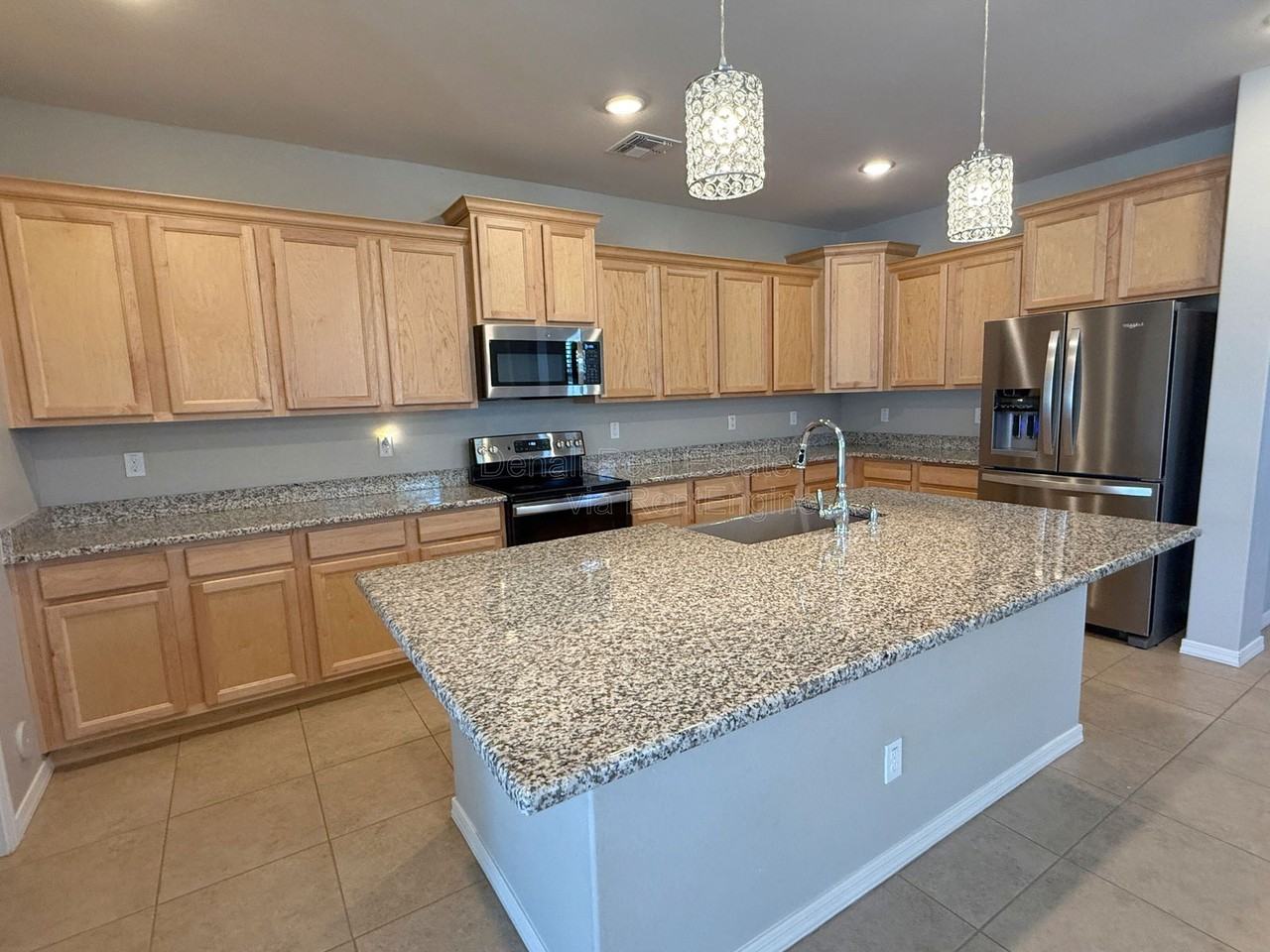 15170 W Pierce St - Photo 7 of 28