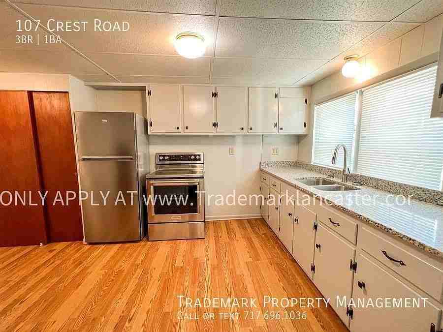 107 Crest Rd - Photo 3 of 22