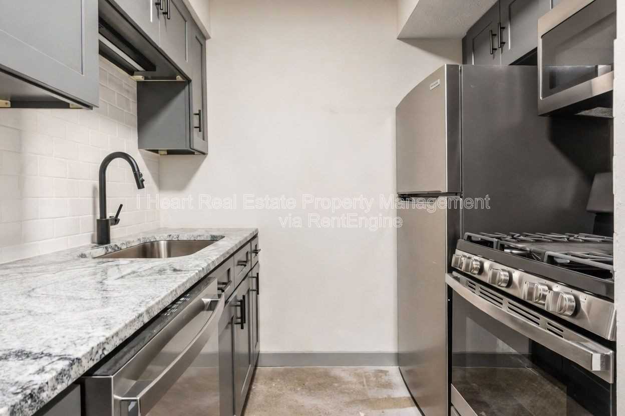 2085 W Broad St #209 - Photo 7 of 15