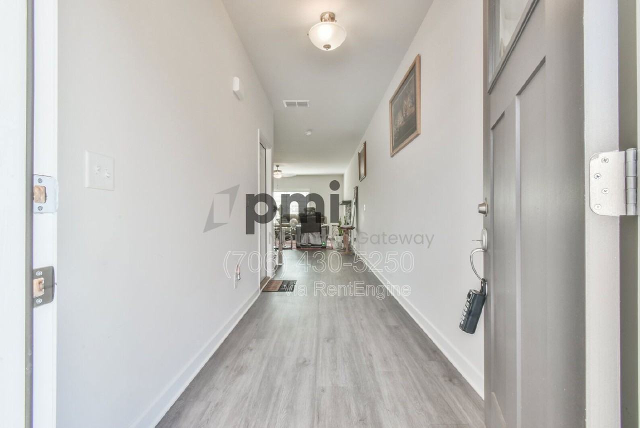 6306 Pine Ridge Pt - Photo 2 of 34