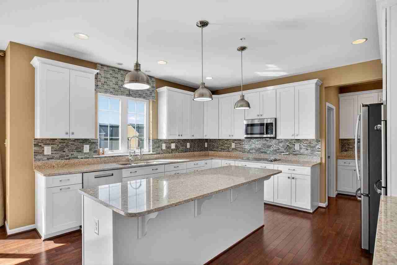 41309 Chestnut Hill St - Photo 4 of 15