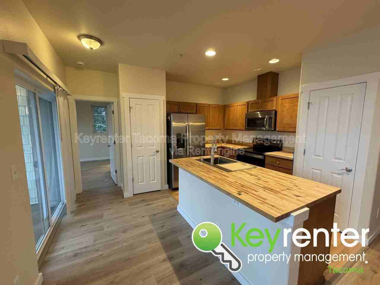 2155 Bobs Hollow Ln #C - Photo 6 of 24