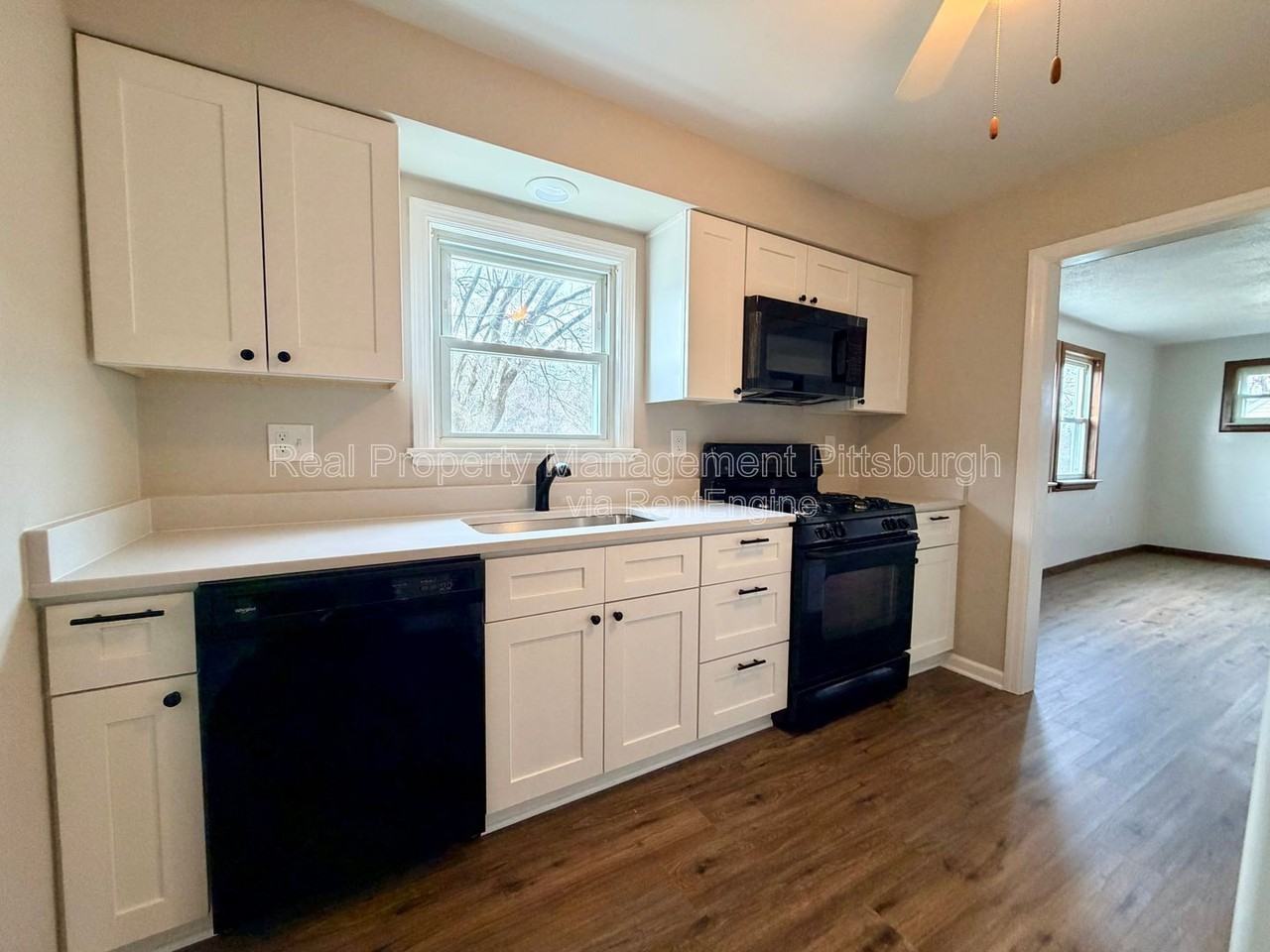 400 Patterson Rd - Photo 5 of 22