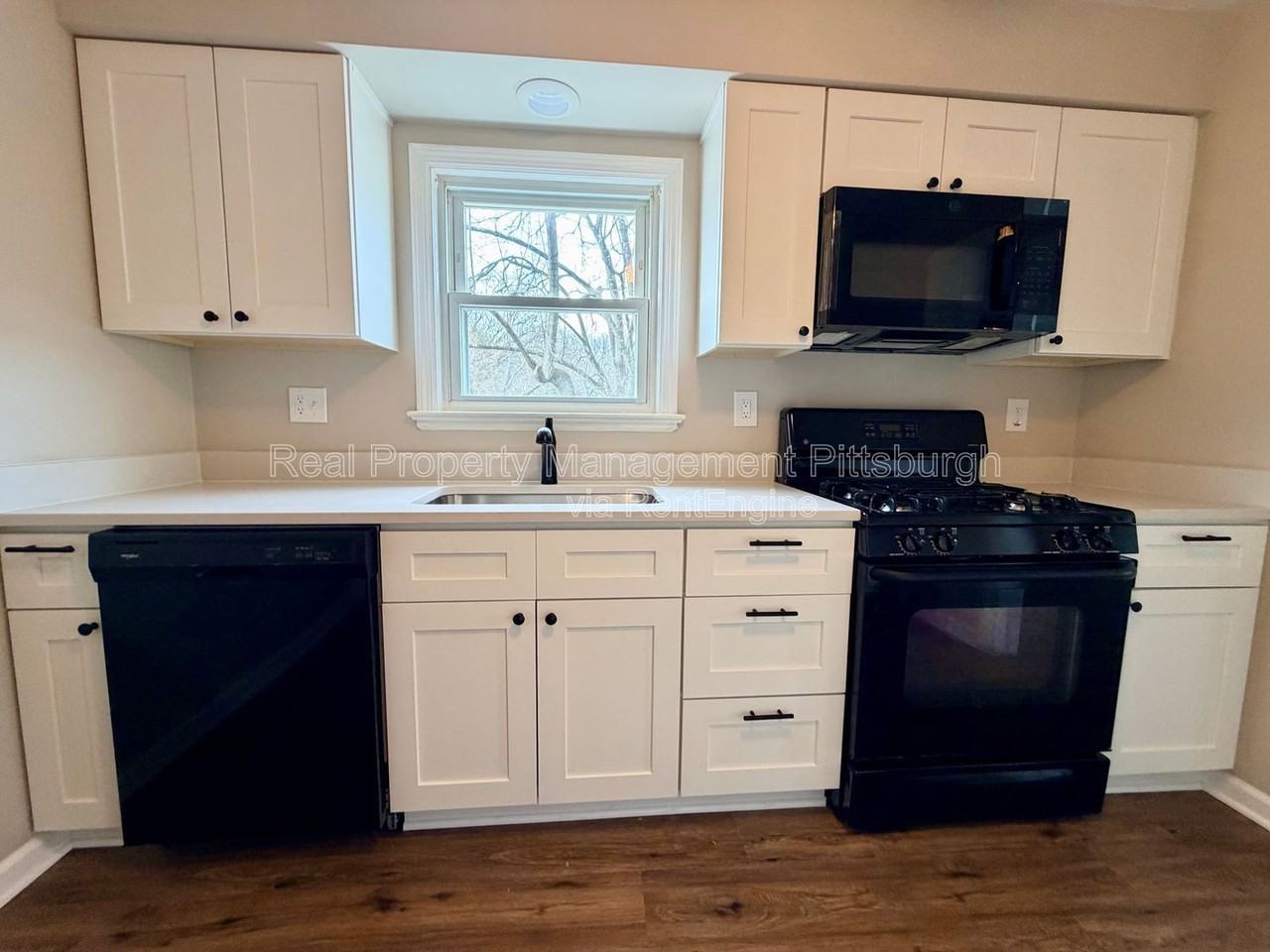 400 Patterson Rd - Photo 6 of 22