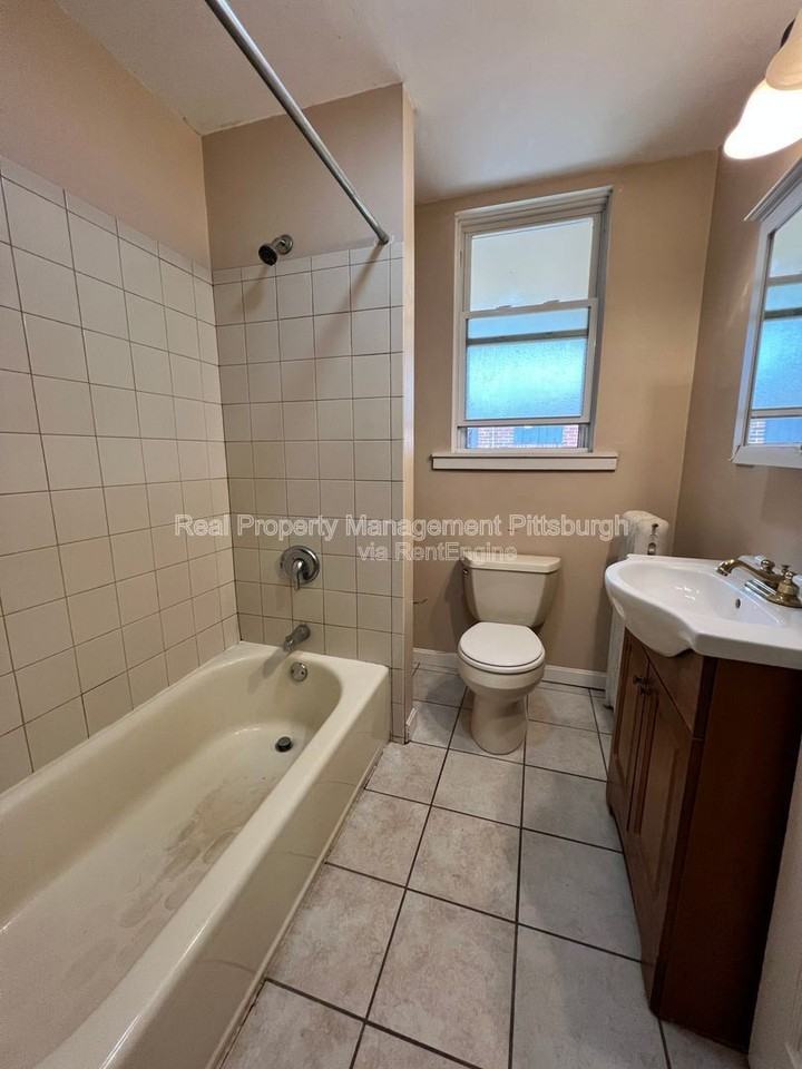 5731 Phillips Ave #2 - Photo 6 of 10