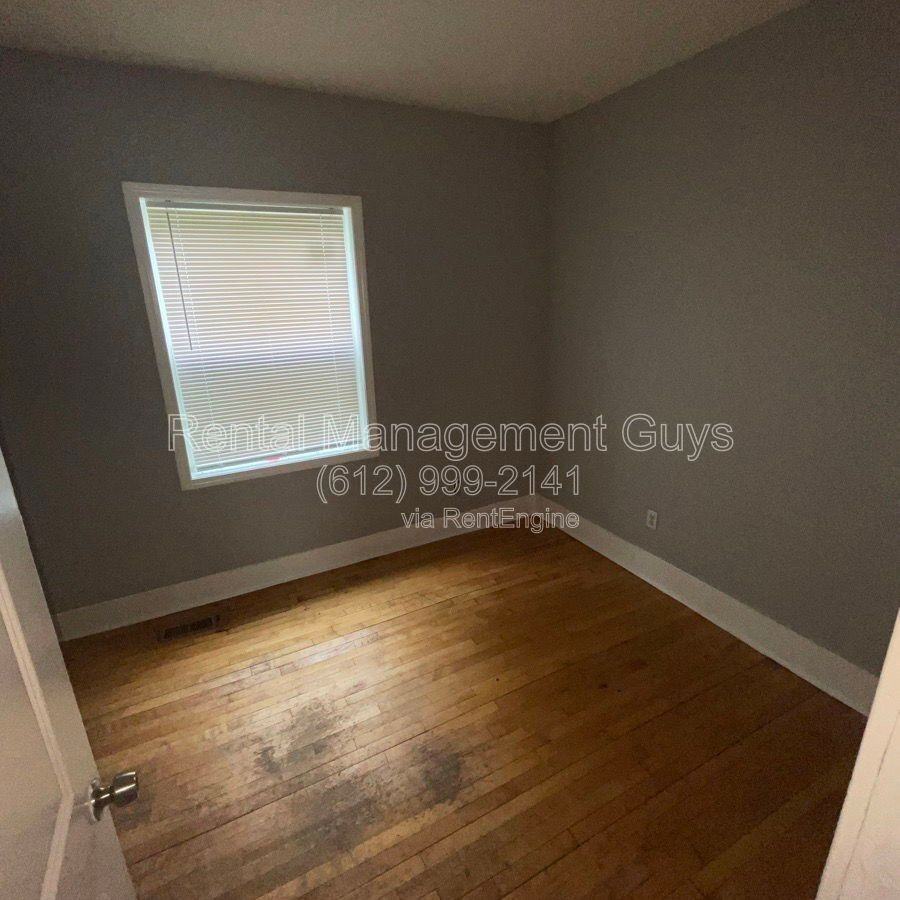 2931 Bryant Ave N #2 - Photo 3 of 50