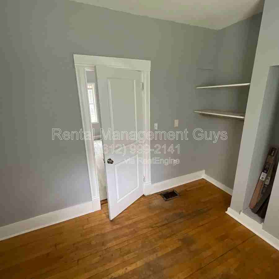 2931 Bryant Ave N #2 - Photo 4 of 50