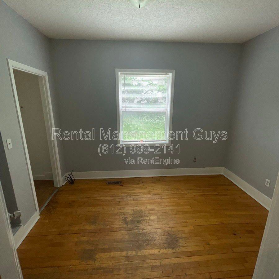 2931 Bryant Ave N #2 - Photo 6 of 50