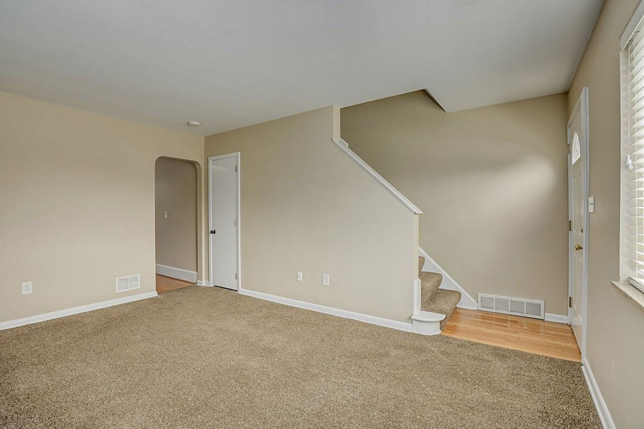 135 Commonwealth Ave - Photo 4 of 15