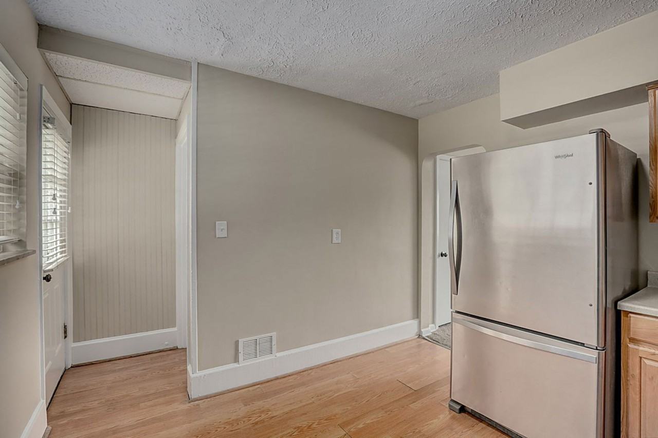 135 Commonwealth Ave - Photo 6 of 15