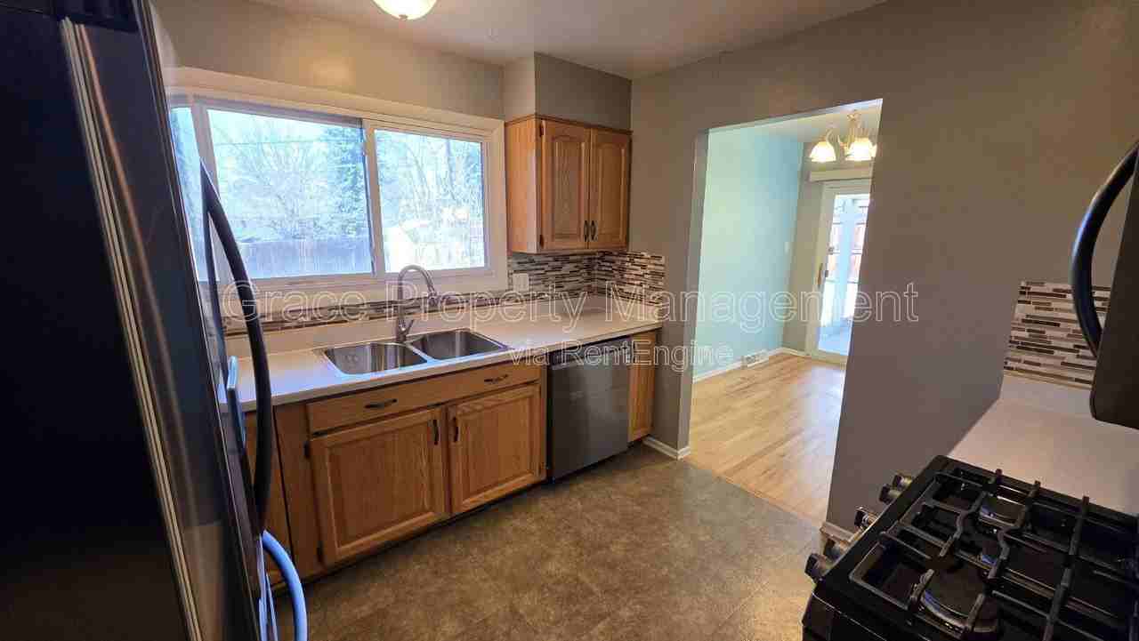 2871 S Golden Way - Photo 7 of 28