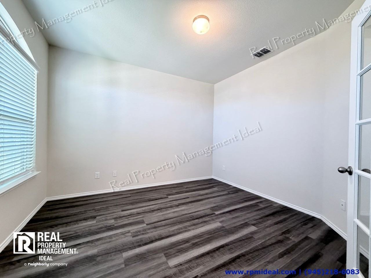 4009 Bighorn Drive - Photo 6 of 33