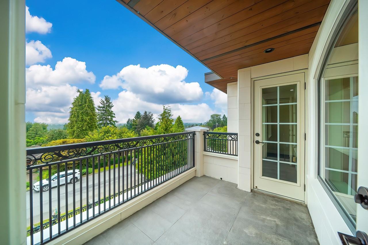 4291 Winnifred St - Photo 3 of 21