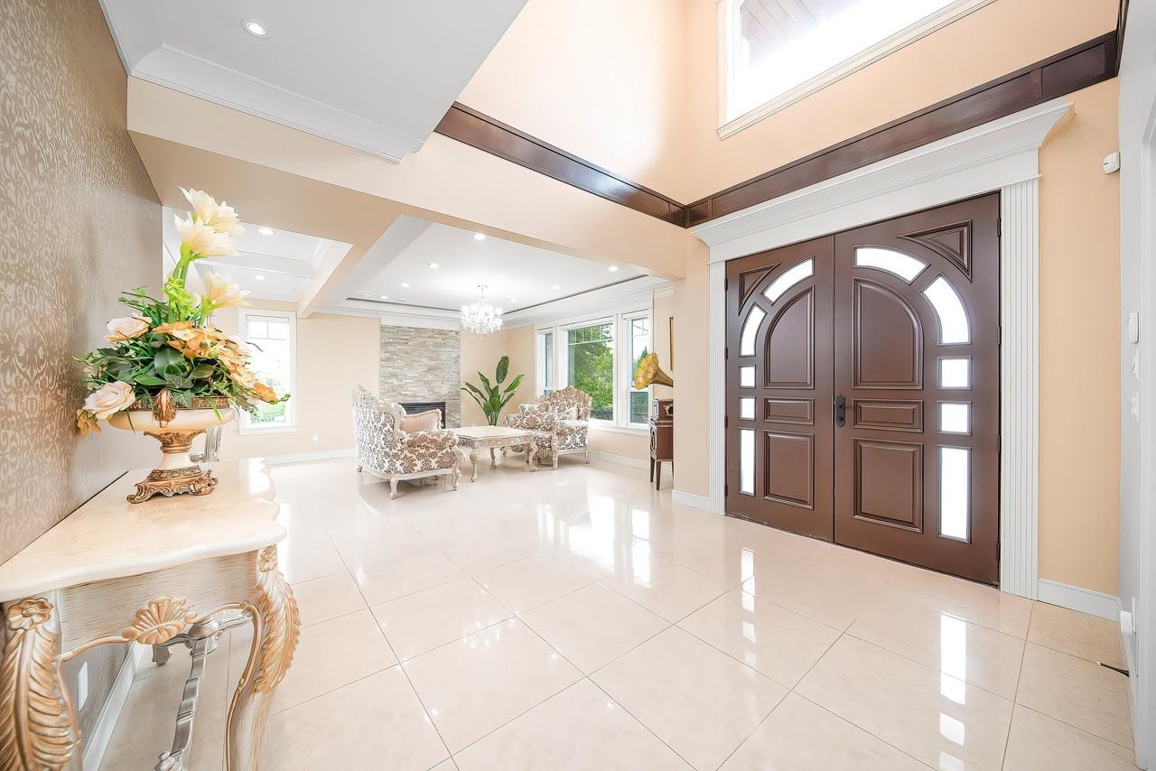 4291 Winnifred St - Photo 4 of 21