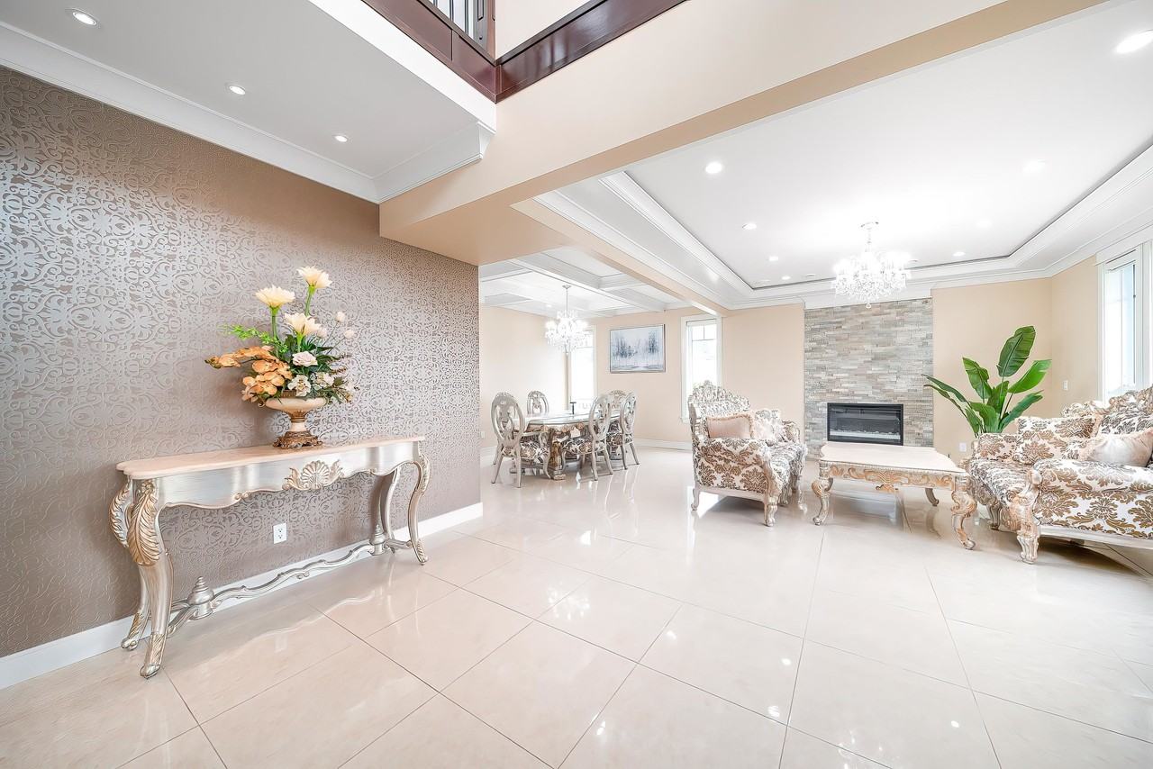 4291 Winnifred St - Photo 5 of 21