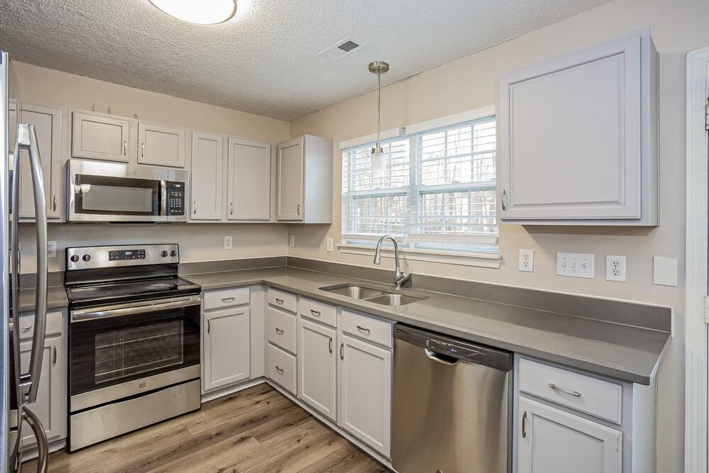 8631 Bodkin Ct - Photo 6 of 16