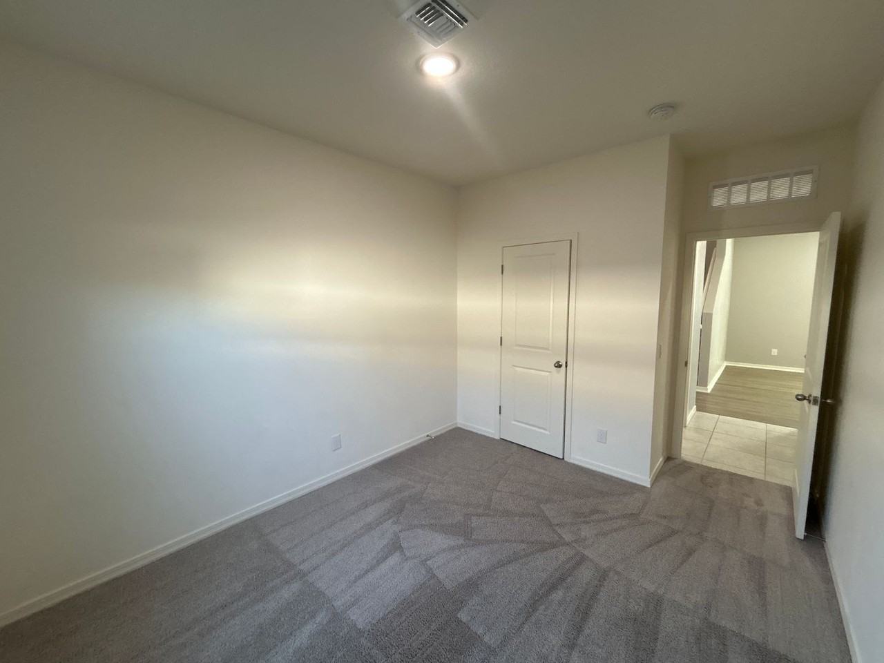 19233 W Elm St - Photo 7 of 22