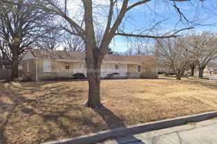 305 S Bleckley Dr - Photo 1 of 1