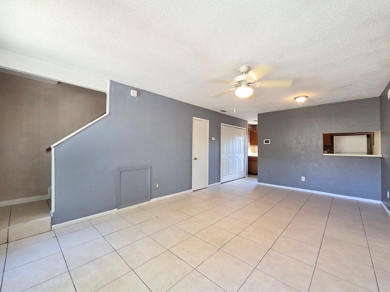 486 Tamarack St - Photo 3 of 18