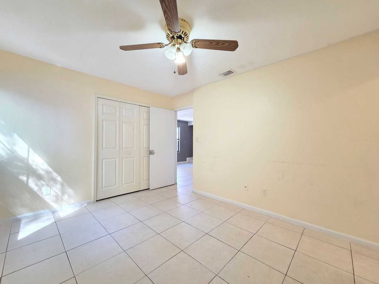 486 Tamarack St - Photo 5 of 18