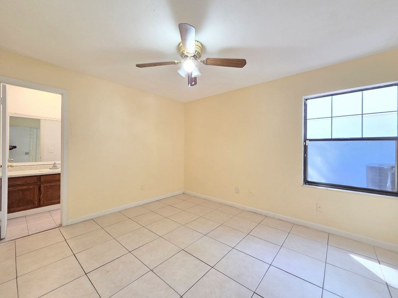 486 Tamarack St - Photo 6 of 18