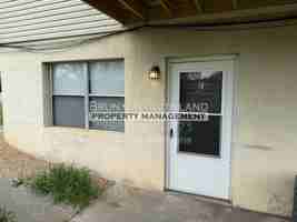 featured image of 1921 Meadowland Ln