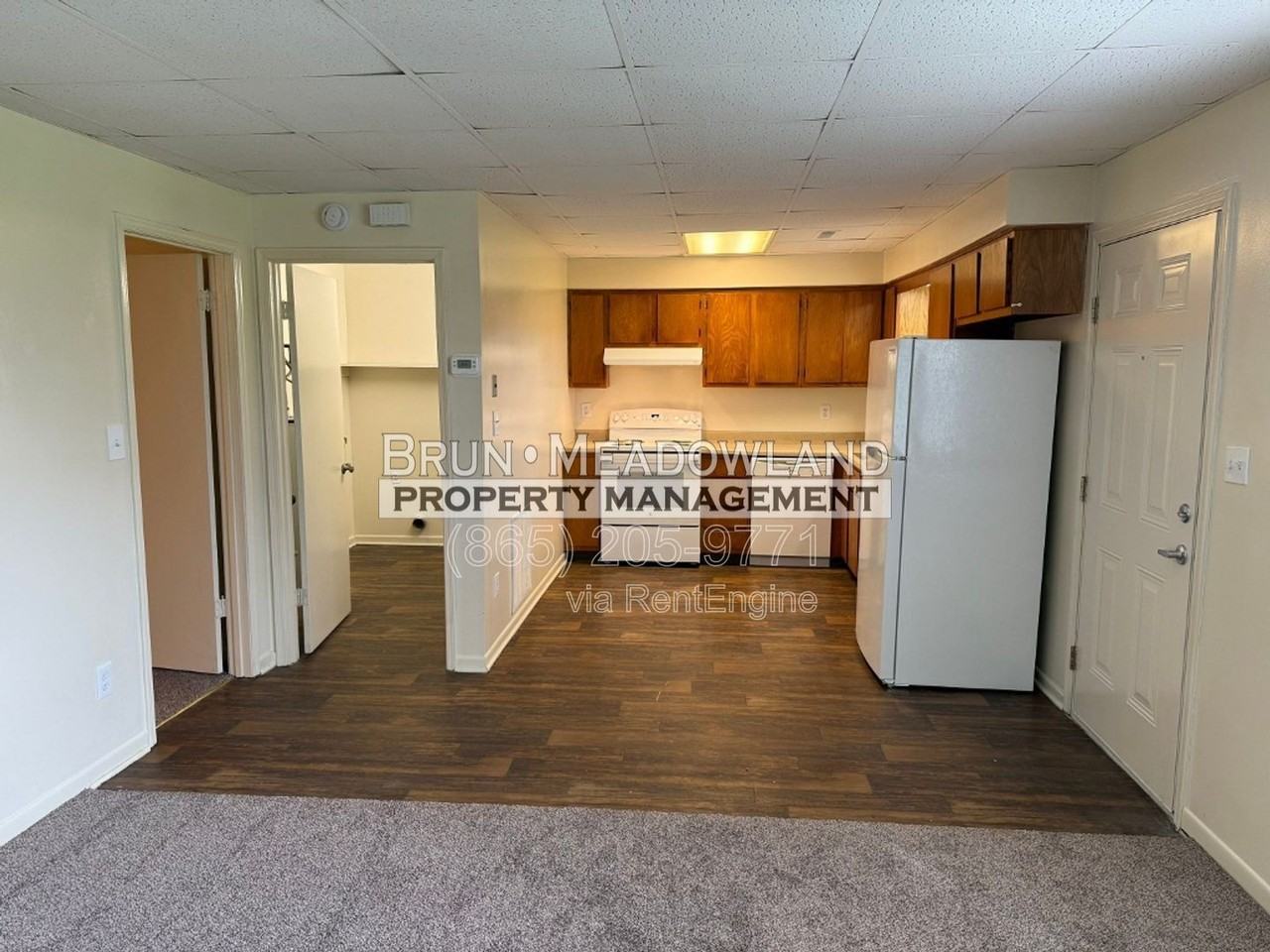 1921 Meadowland Ln - Photo 4 of 16