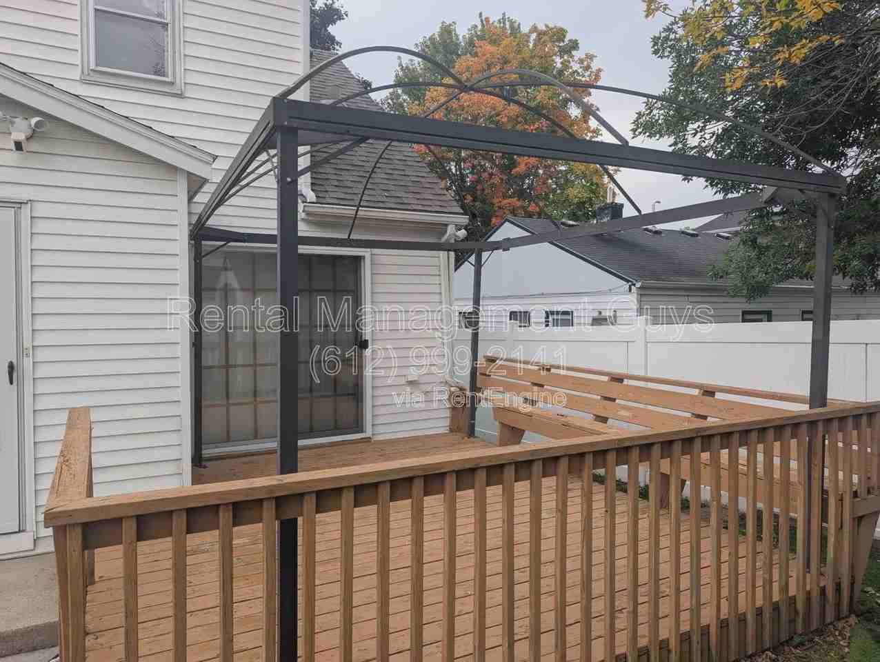 5027 6th St Ne - Photo 3 of 21