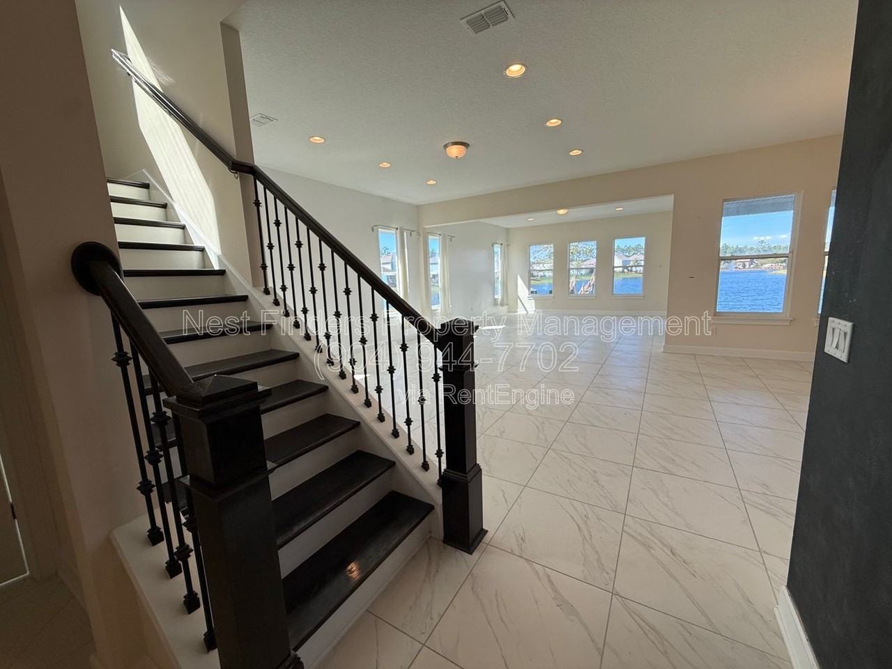 214 Starlis Pl - Photo 5 of 38